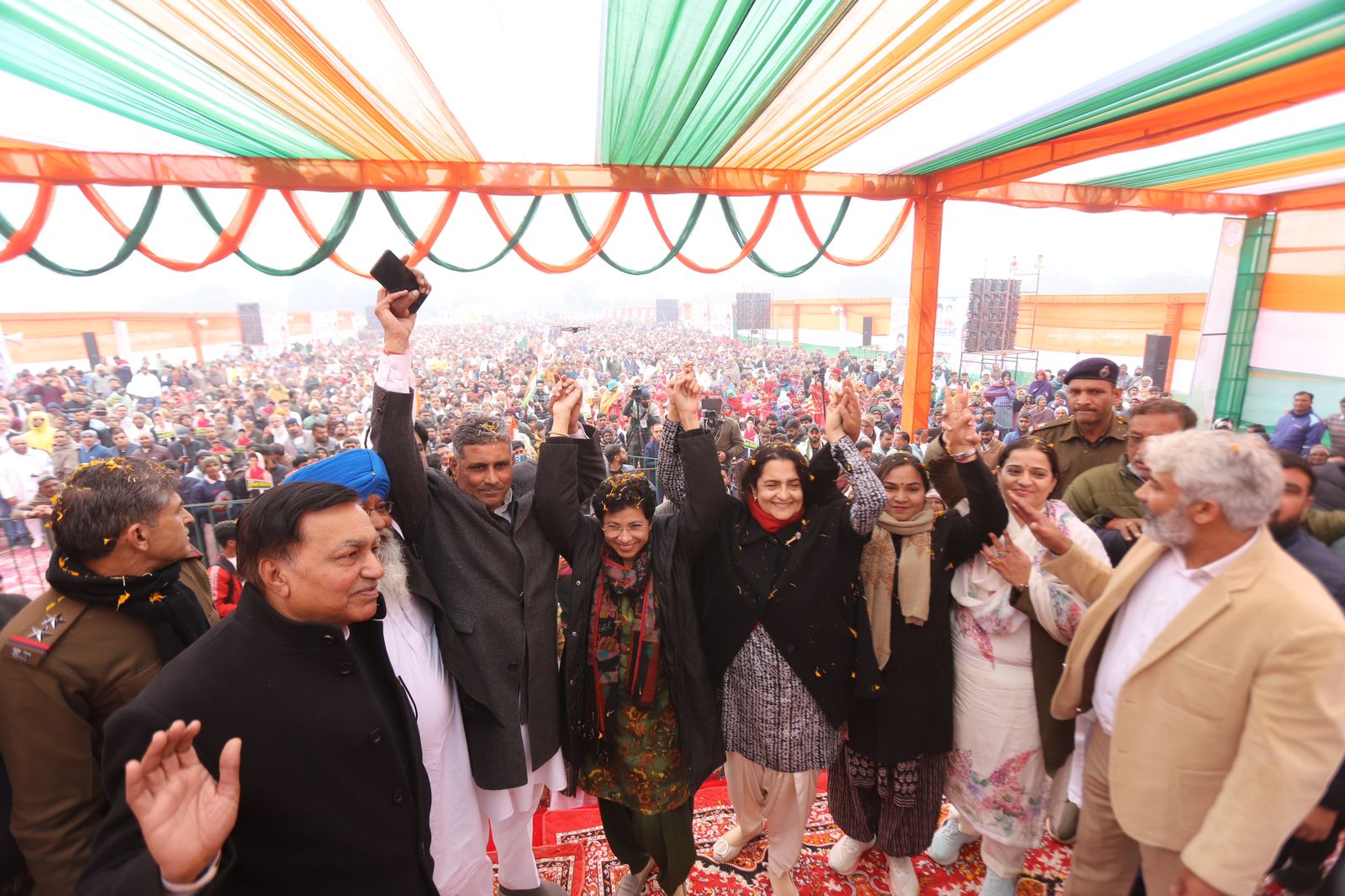 एसआरके ग्रुप की जनसभा में जनता को संदेश: यात्रा का फतेहाबाद के गांवों में शोर।
